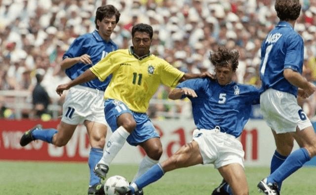 他们通过高 他们通过高