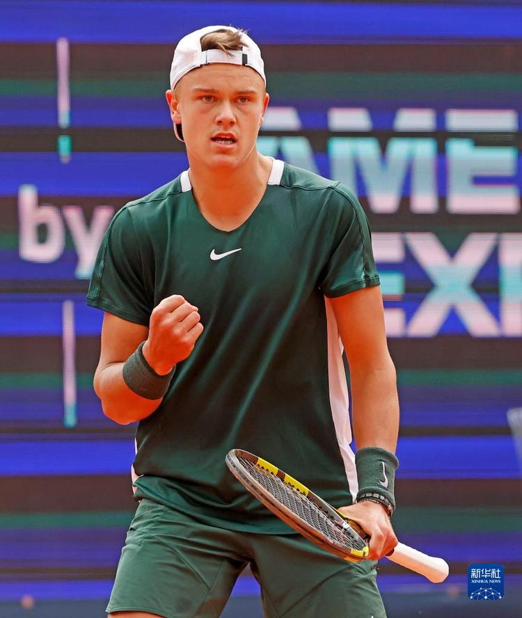 交流中形成 交流中形成