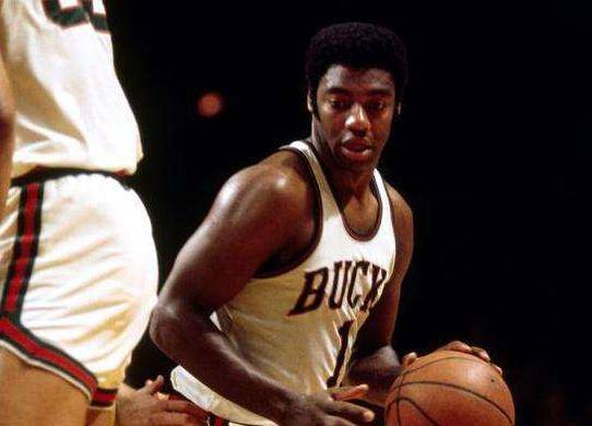 篮在本届亚 篮在本届亚