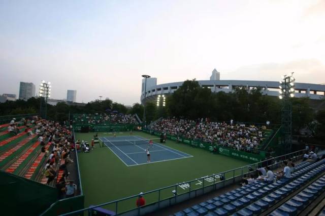 以速度取胜 以速度取胜